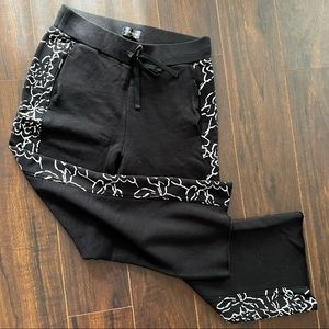 New Carbon 38 flare leg black and silver sweatpants XS